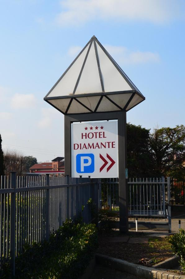 Hotel Diamante Corbetta Екстериор снимка