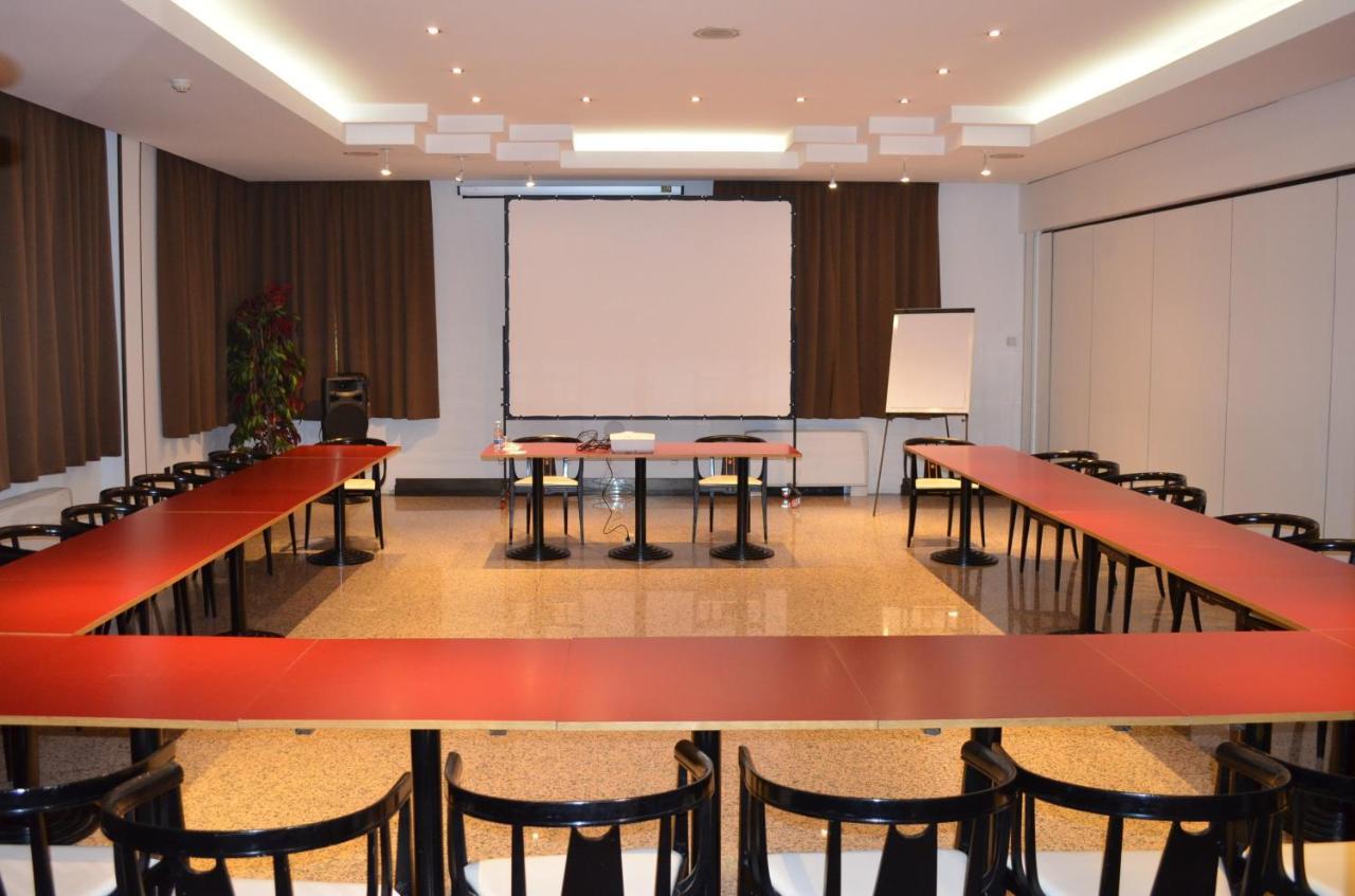Hotel Diamante Corbetta Екстериор снимка