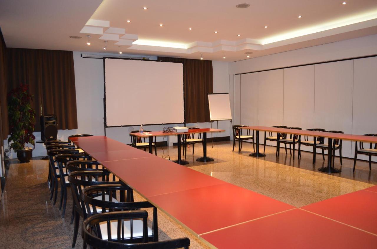 Hotel Diamante Corbetta Екстериор снимка