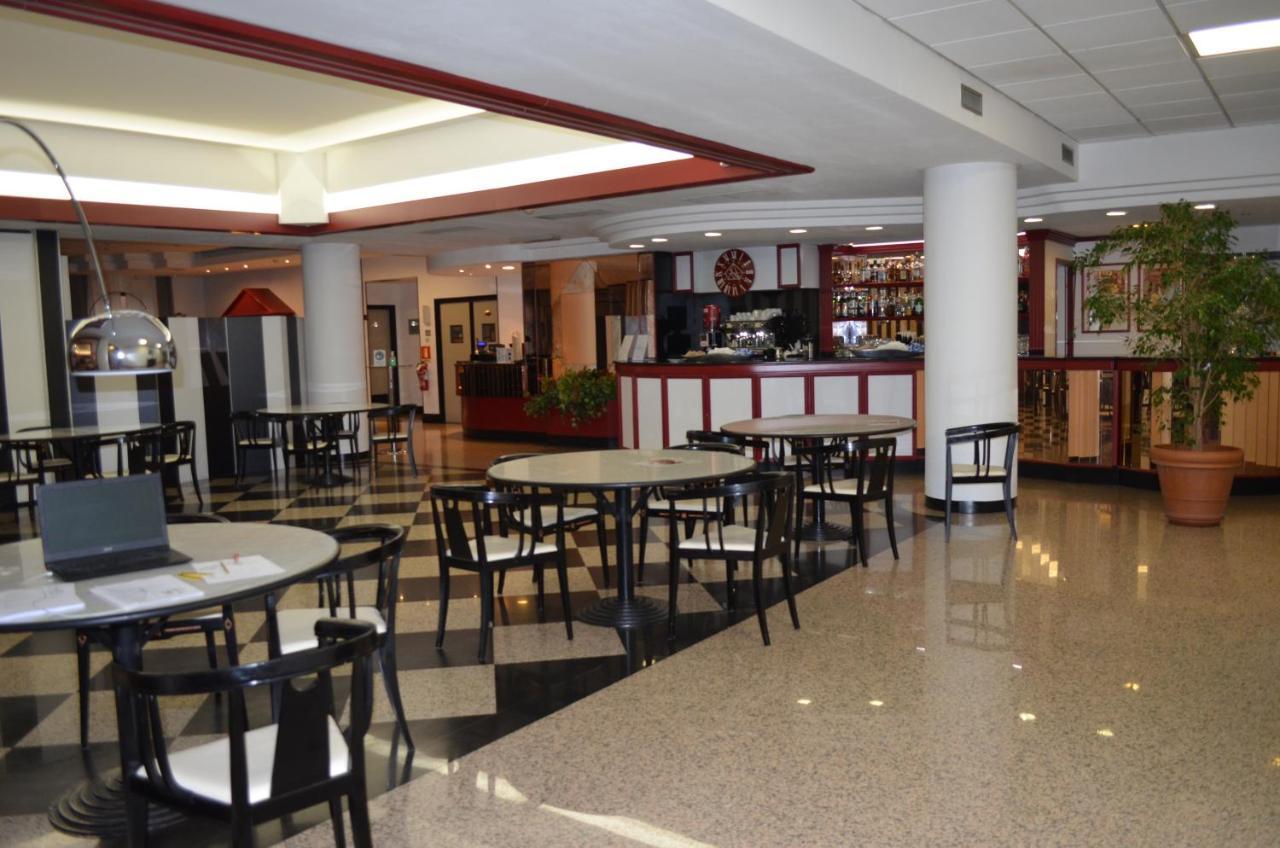 Hotel Diamante Corbetta Екстериор снимка