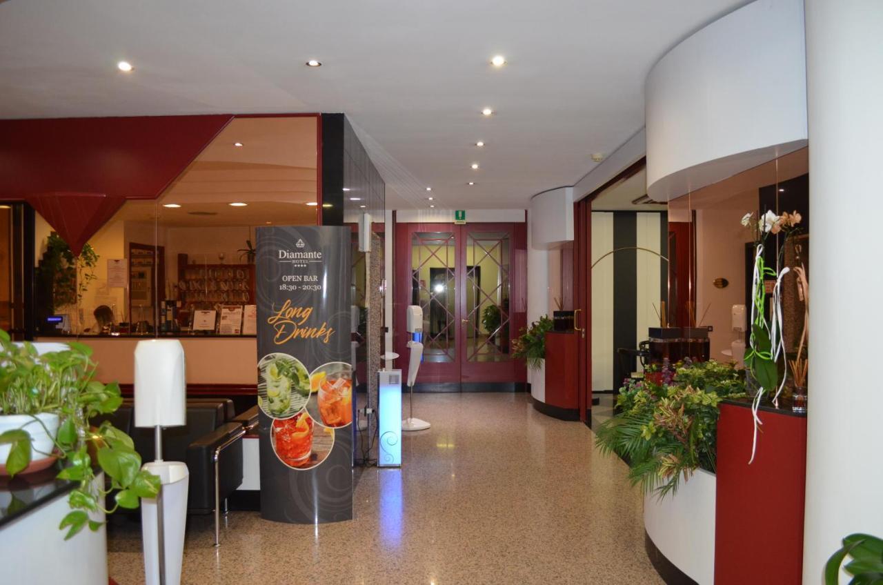 Hotel Diamante Corbetta Екстериор снимка