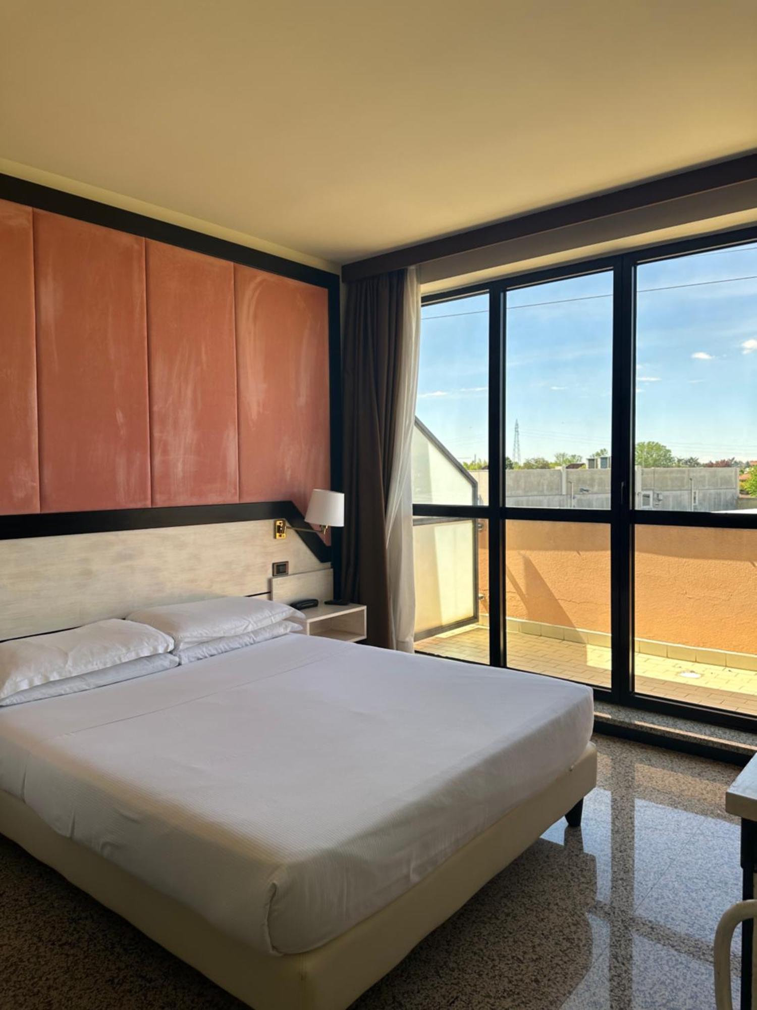 Hotel Diamante Corbetta Екстериор снимка